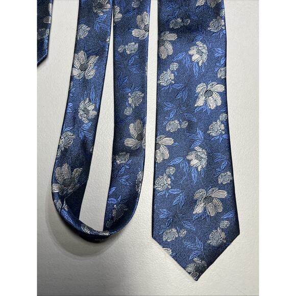 Paul Frederick Floral Print Silk Tie Mens Necktie Blue 3" x 60" - Picture 3 of 8